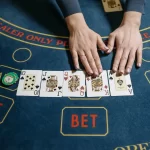 Benefits-of-playing-baccarat-online